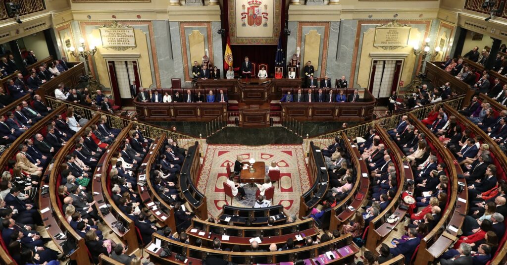 Fins ara, al Congrés dels Diputats d'Espanya només s’hi podia parlar en castellà (Pool Moncloa / Fernando Calvo / Ministeri de la Presidència, Govern d'Espanya)