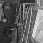 Hitler durant una inspecció d'obres d'art (Arxiu Nacional)