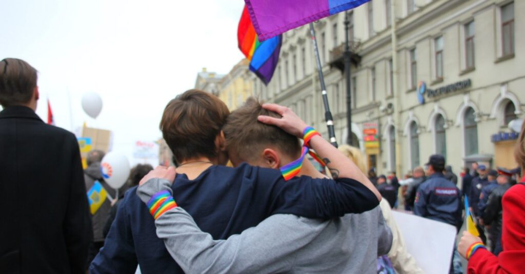 En els darrers anys, Rússia ha aprovat lleis que van en detriment dels drets LGTBIQ+. A la foto, una manifestació del 2014 (Maria Komarova/Flickr)