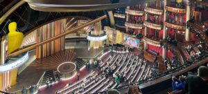 Un instant de la gala dels Oscars de l'any passat. Aquest any, dos directors espanyols podrien emportar-se premi (Timothy A. Gonsalves/ Wikicommons)