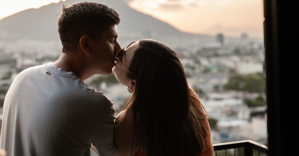 L'educació sexual és essencial per poder mantenir unes relacions de parella sanes (Pexels Dante Muñoz)