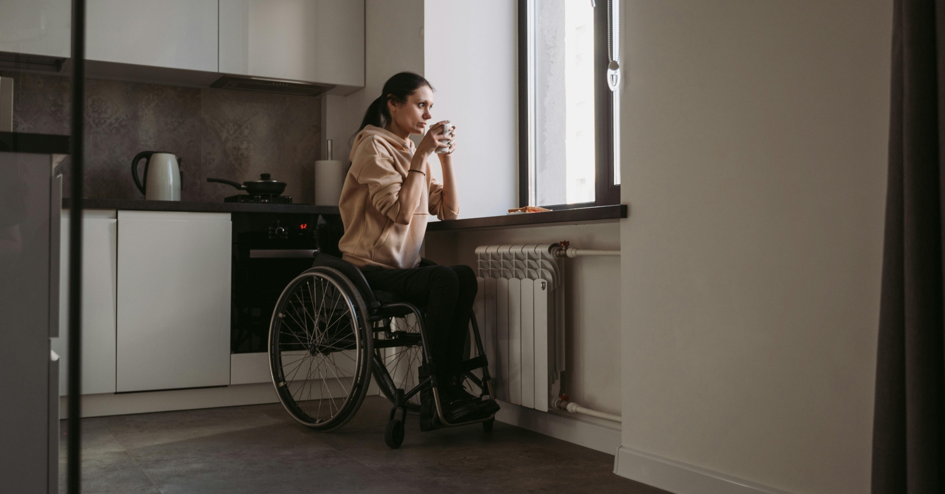 L'esclerosi lateral amiotròfica (ELA) és una malaltia neurodegenerativa progressiva que afecta les neurones motores (Pexels/Mart production)