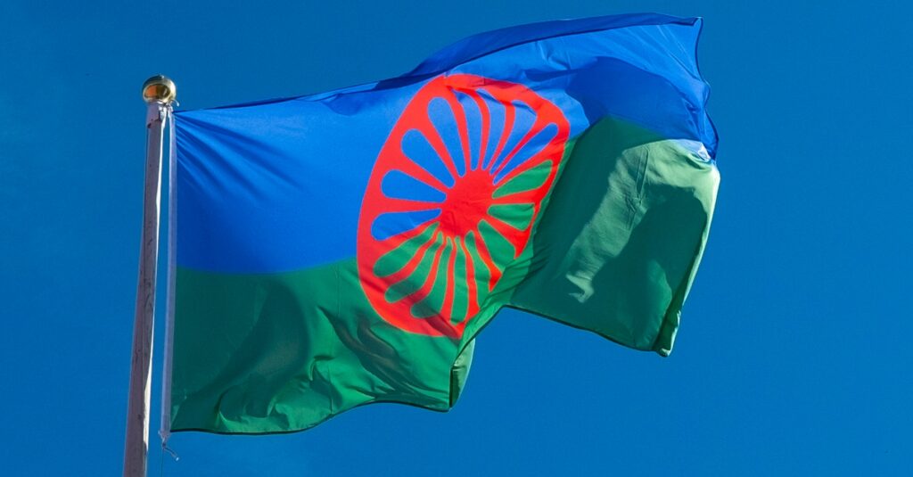 La bandera gitana es va establir el 1971 (mikael good/Pixabay)