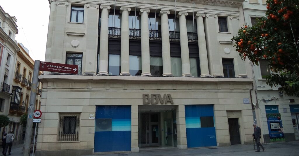 Seu del BBVA a Sevilla (Charles VdeHabsburg/Wikicommons)