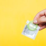 El Centre Nacional d'Epidemiologia assenyala que hi ha un augment de infeccions de transmissió sexual entre els joves (Freepik)