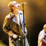 La banda de Britpop Oasis durant una actuació als anys 90 (Will Fresch/Wikipèdia)