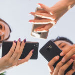 Meta ha impulsat un nou paquet de mesures a protegir els menors d'edat (Freepik)