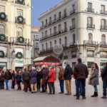 Administracions com Doña Manolita, a Madrid, acumulen llargues cues/Wikimedia Commons-Barcex