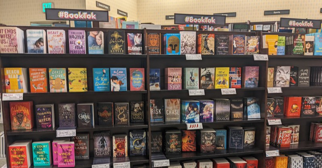 Els llibres més populars a les xarxes socials guanyen pes a les llibreries. (Cory Doctorow / Flickr)