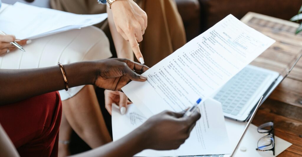 Les empreses al territori ( Foto: Pexels Alexander Suhorucov)