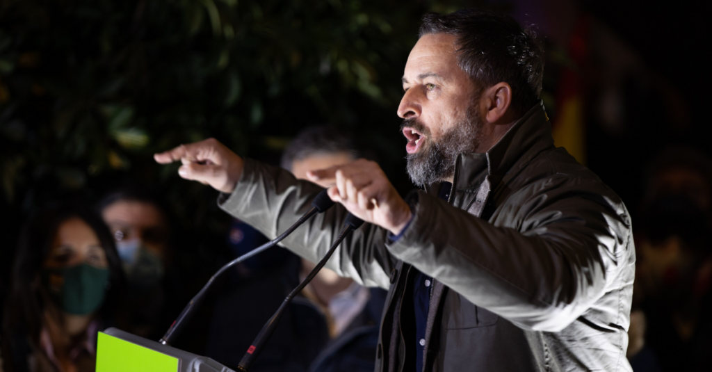 L'extrema dreta utilitza la desinformació per desacreditar les institucions democràtiques. (Freepik)