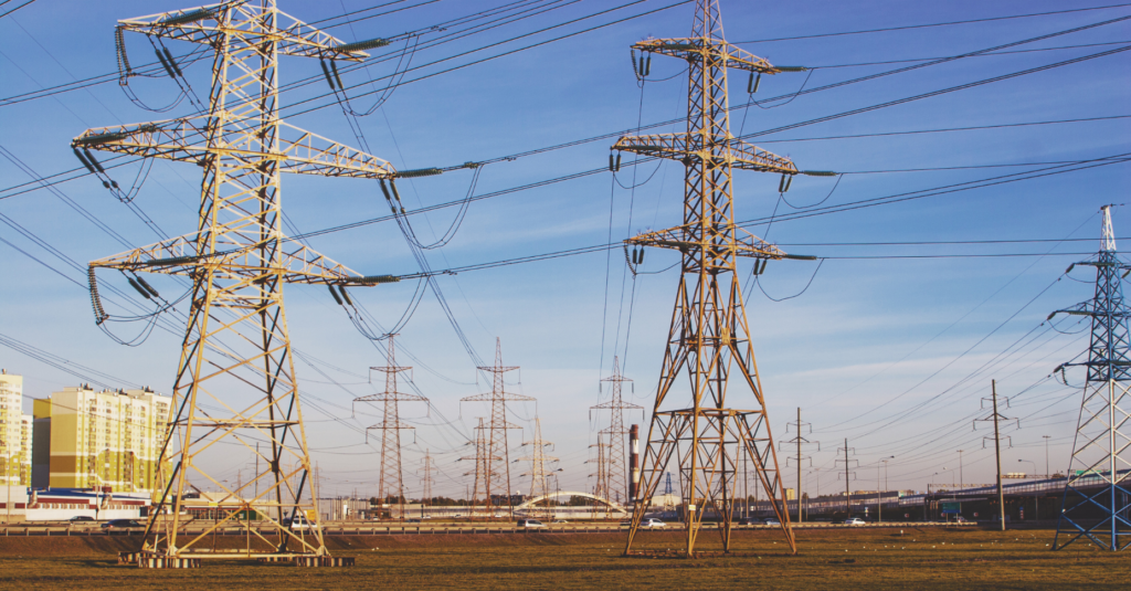 La xarxa elèctrica transporta l’electricitat des de les centrals fins als consumidors (Pxhere)