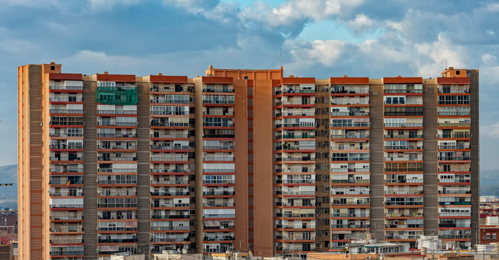 La crisi de l'habitatge dificulta que moltes persones trobin un lloc digne on viure