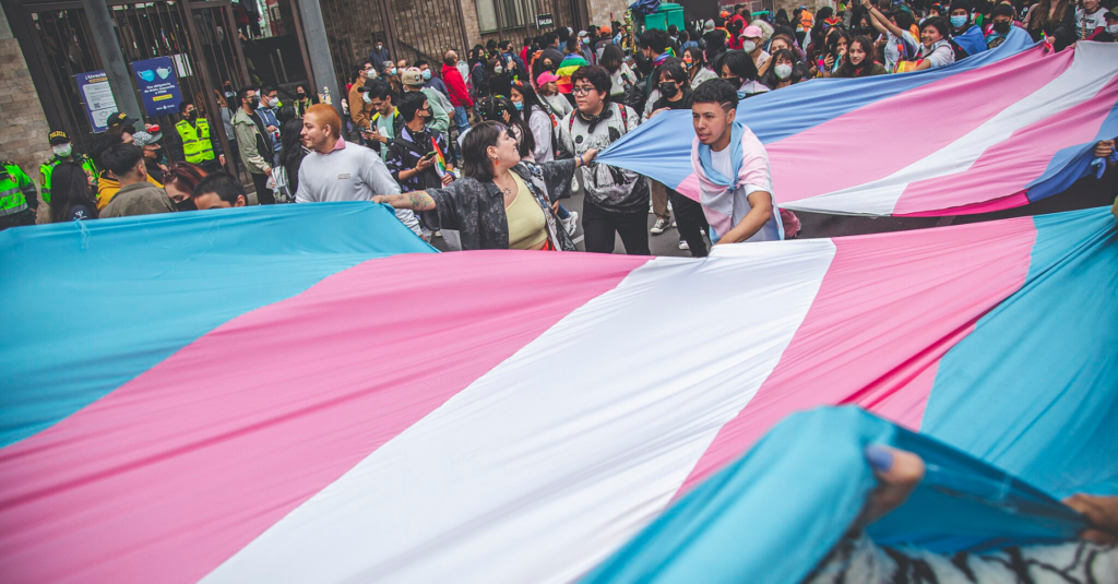 Las persones trans forman parte del col·lectiu LGTBIQ+. (Yssa Olivencia / Wikimedia Commons)