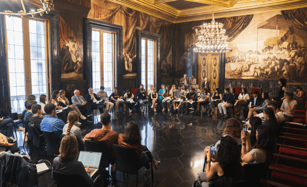 El Saló de Cròniques de l'Ajuntament de Barcelona ha estat l'escenari de l'entrevista amb l'alcalde Collboni/Imatges cedides per Ajuntament de Barcelona