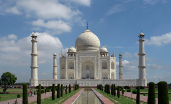 El Taj Mahal, a l'Índia, va ser escollida com una de les noves set meravelles del món (Yann Forget, editat per King of Hearts/Wikimedia Commons/CC-BY-SA)