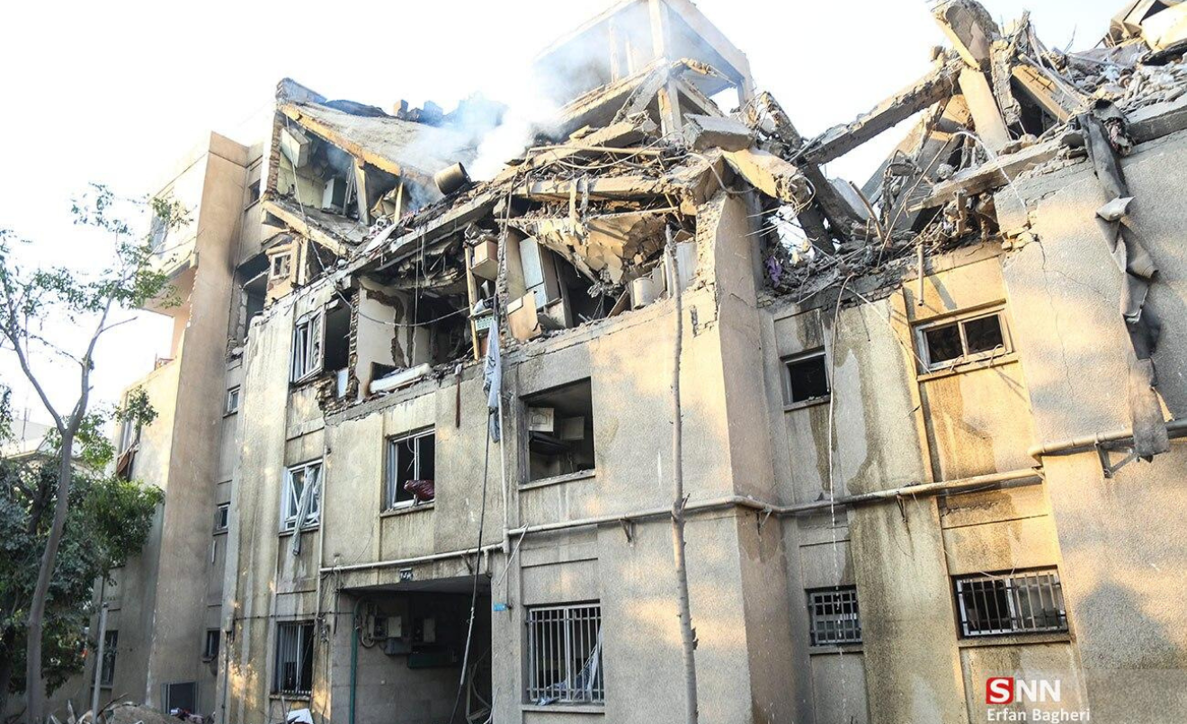 Atacs d'Israel a algunes zones de Teheran, capital de l'Iran. (Erfan Bagheri / SNN / Wikimedia Commons)