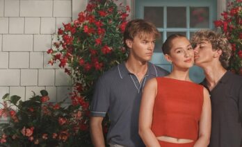 Els personatges Conrad, Belly i Jeremiah a ‘El verano en que me enamoré’. (Prime Video)