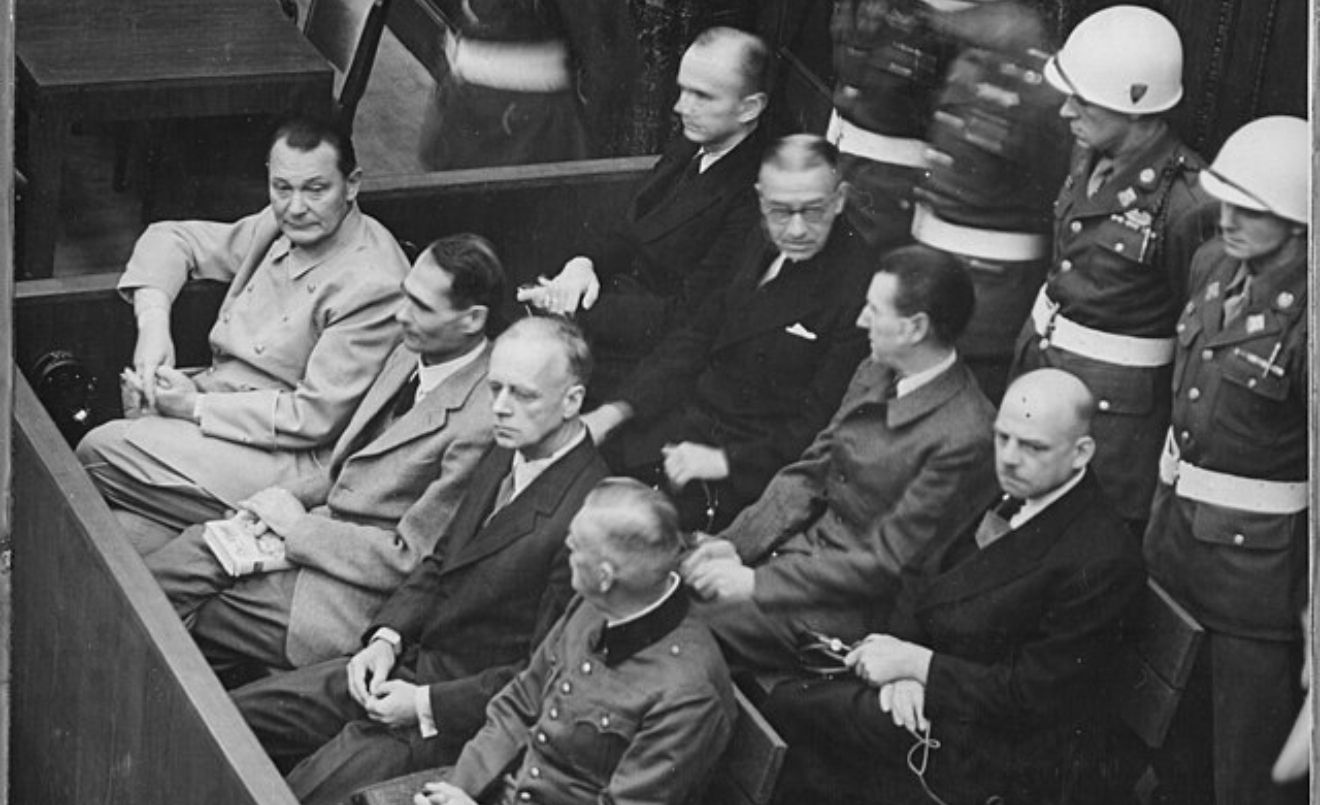 “Acusats nazis durant els Judicis de Nuremberg, 1945-1946.” (Office of the U.S. Chief of Counsel for the Prosecution of Axis Criminality / Wikimedia Commons)